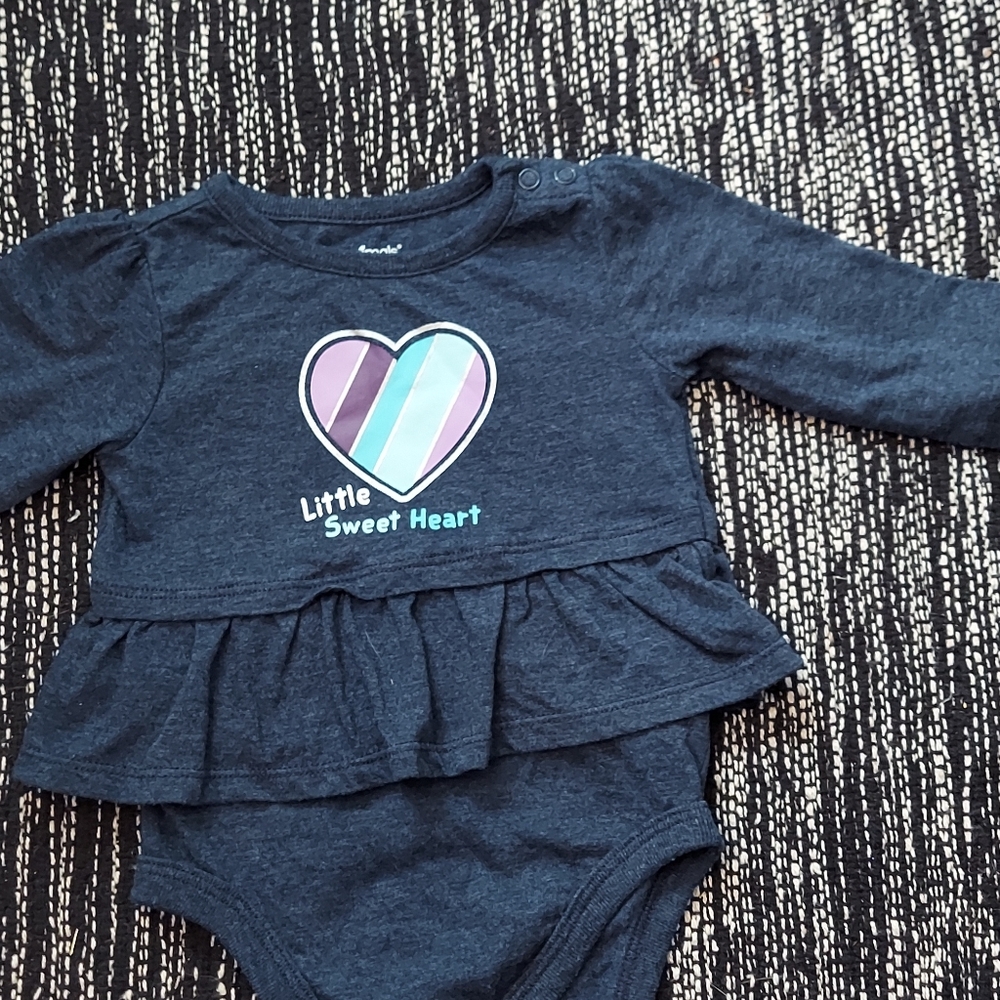 Long-Sleeve bodysuit by Garanimals